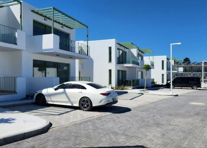 Residential Complex Irina * ラピソス