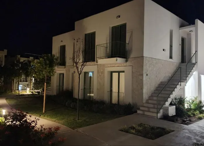 Residential Complex Irina アパート